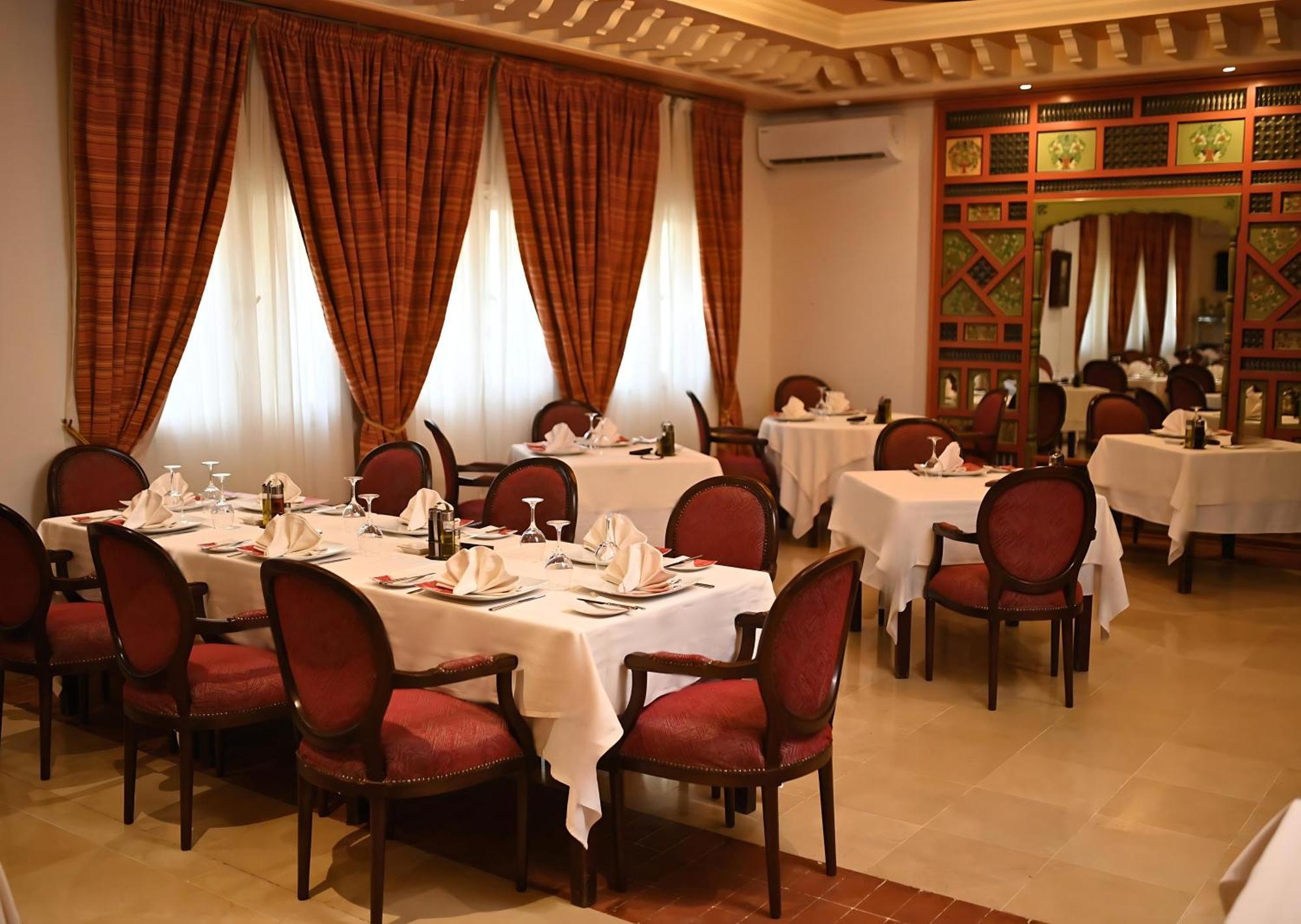Borj Dhiafa Hotel Sfax Buitenkant foto