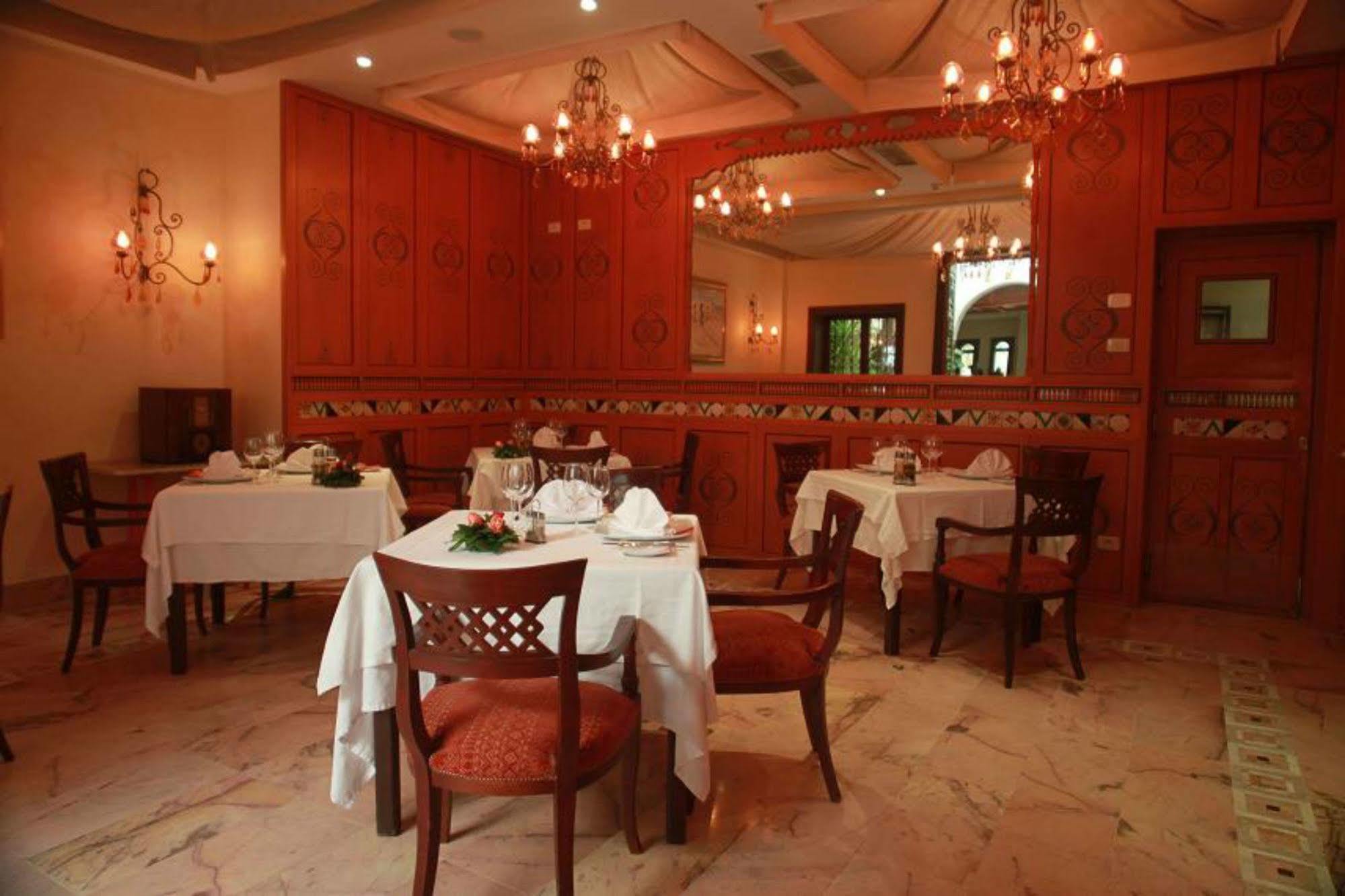 Borj Dhiafa Hotel Sfax Buitenkant foto