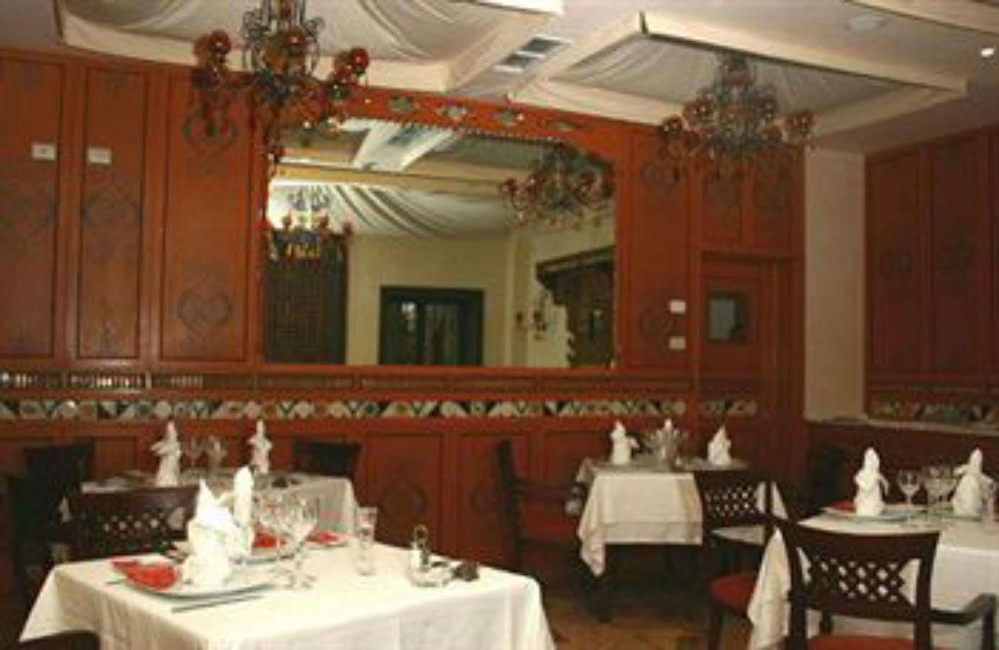 Borj Dhiafa Hotel Sfax Buitenkant foto