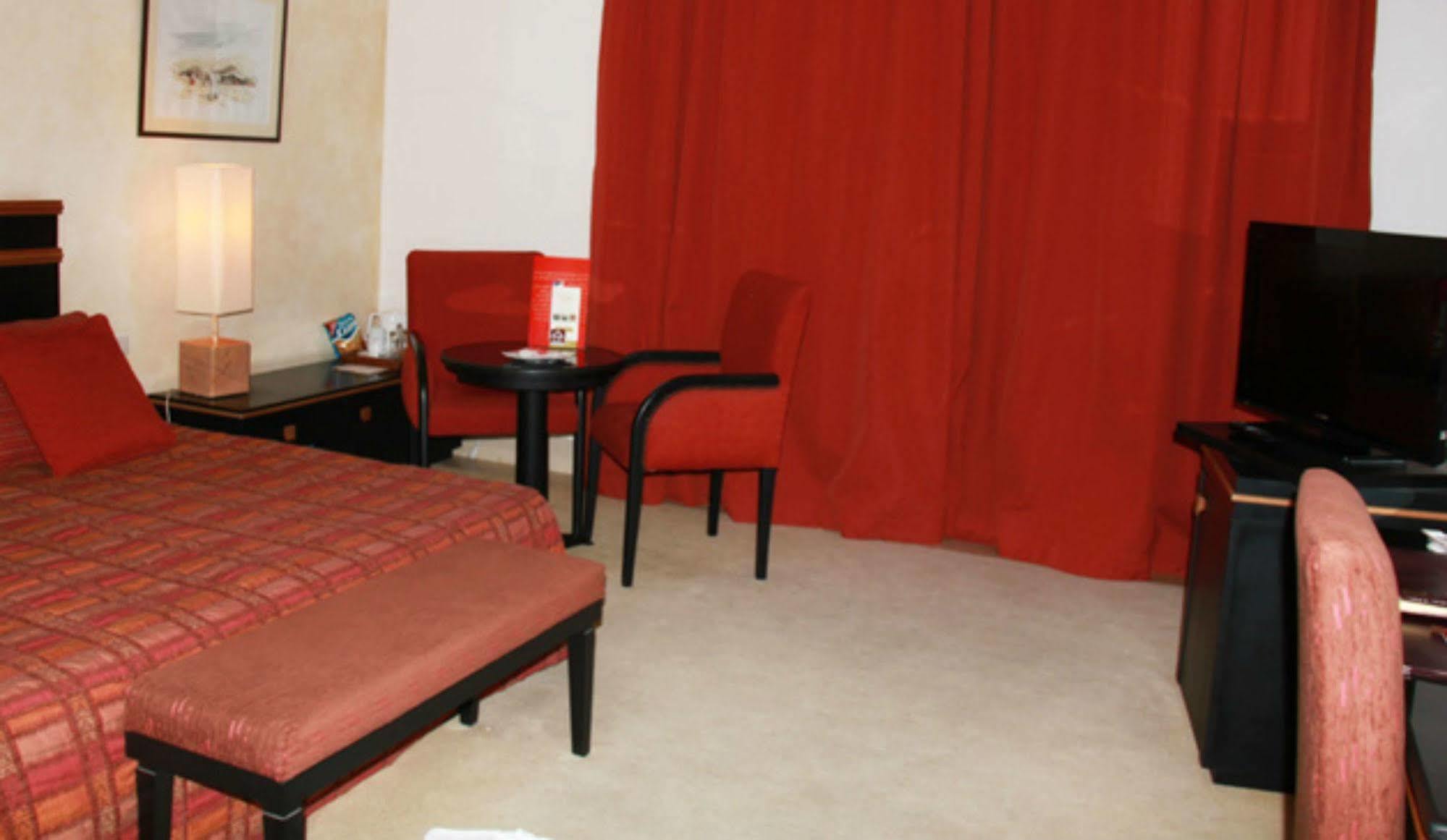 Borj Dhiafa Hotel Sfax Buitenkant foto