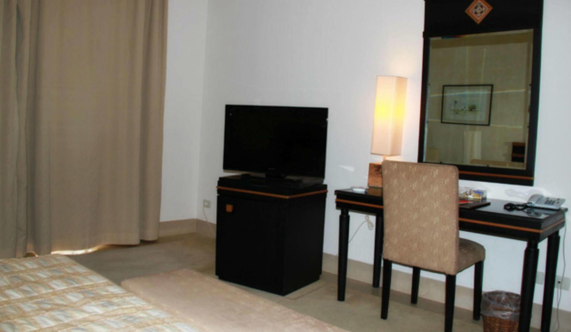 Borj Dhiafa Hotel Sfax Buitenkant foto